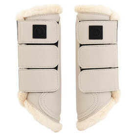 Beenbeschermers Majestic Indira fake fur beige.