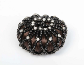 knotnet met kralen zwart of wit.