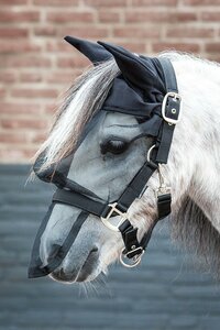 Vliegenmasker halster met oren en neusstuk.