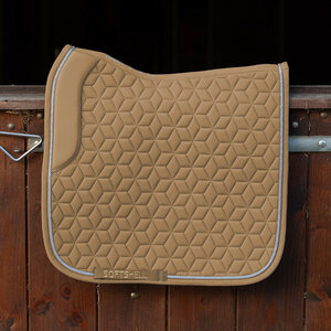 Zadeldek Softshell taupe.